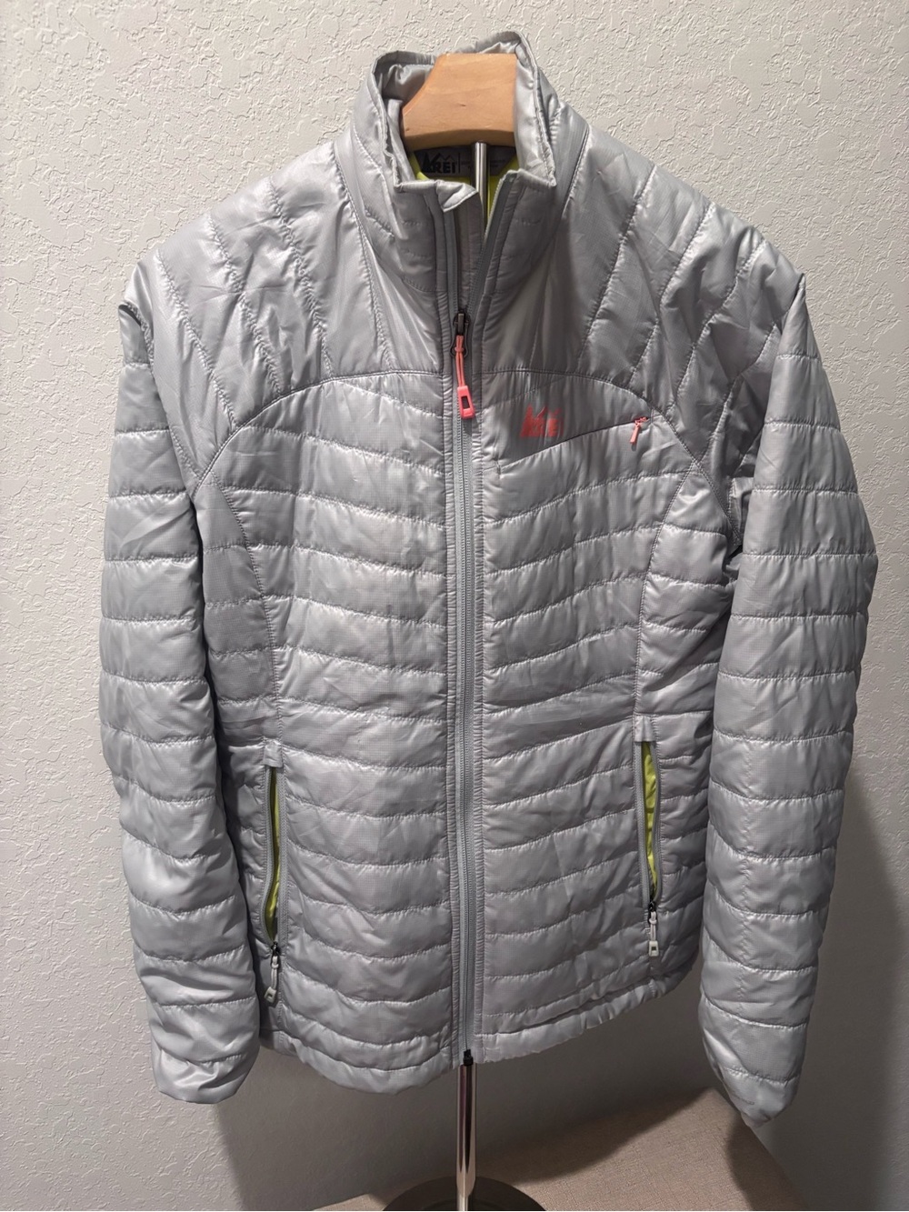 REI Revelcloud II PrimaLoft Puffer Jacket Gray Pink Lime Womens M Packable
